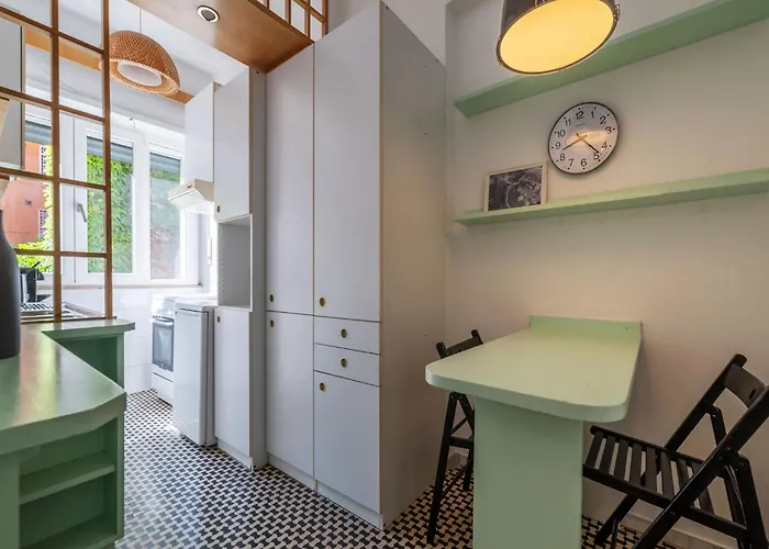 Guesthost - Porta Latina Cozy Apartamento