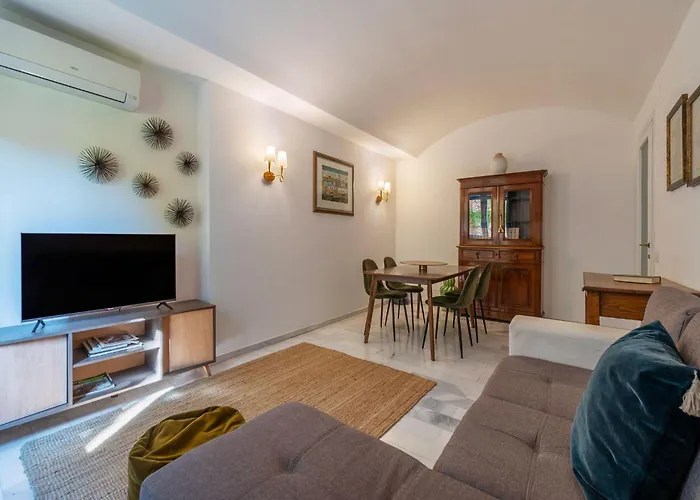 Guesthost - Porta Latina Cozy * Roma